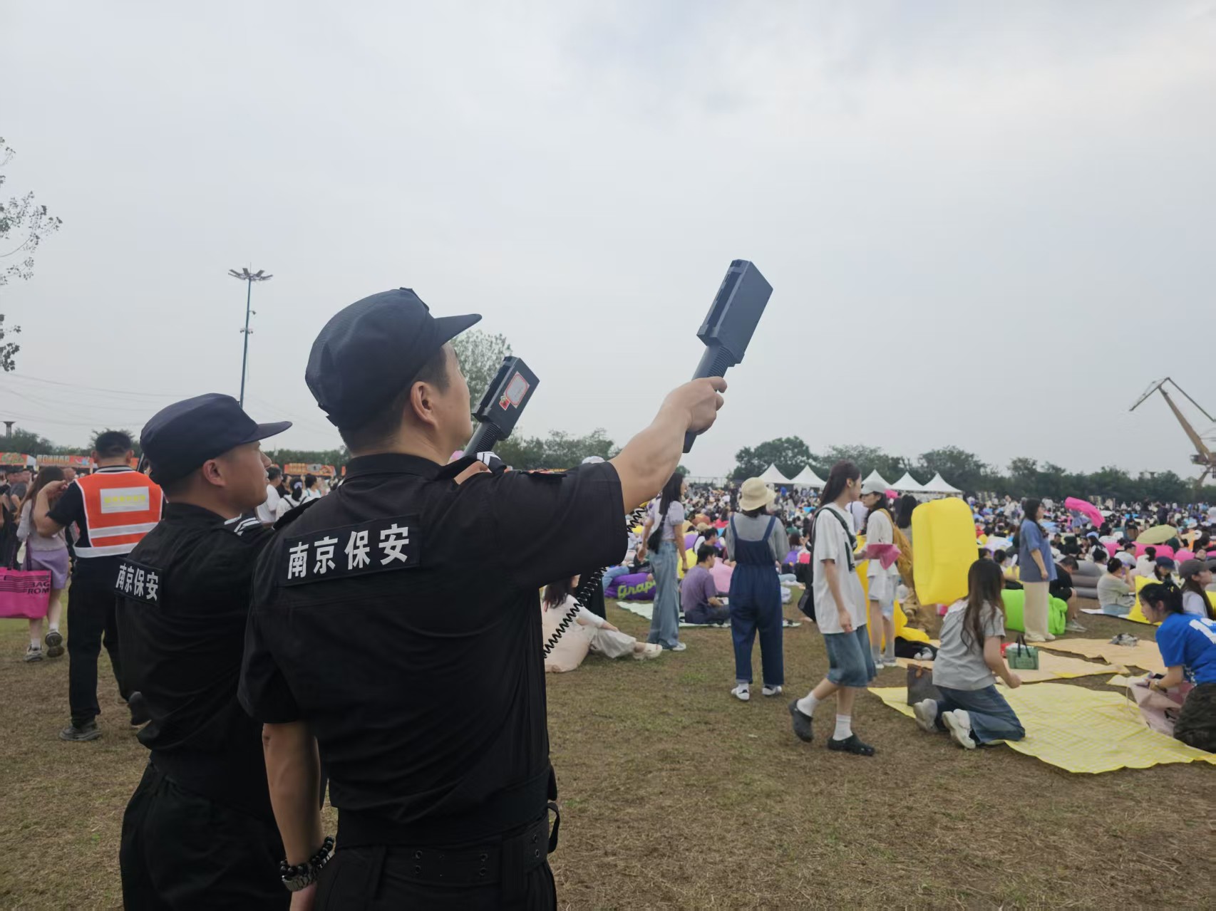 E:/25.12.10后 上傳網站留存/【回首2025】南京保安“五新”答卷迎接“十五五”/回首2025照片/22 無人機反制.jpg22 無人機反制